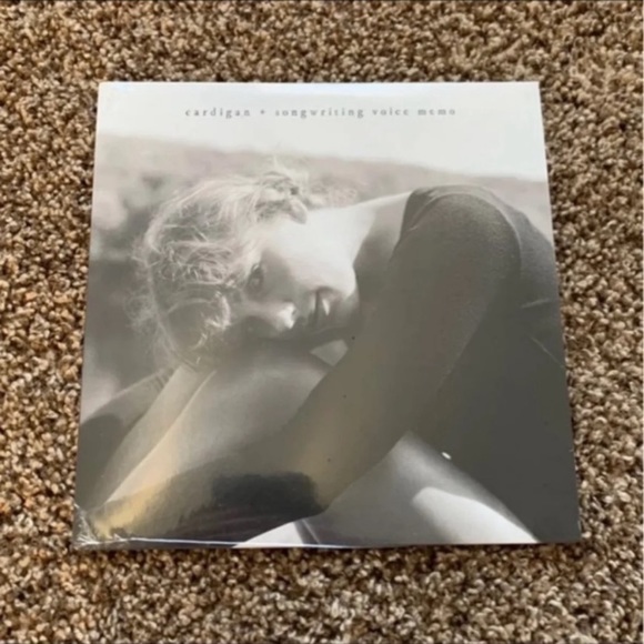 NEW Taylor Swift Cardigan Gold Vinyl - Picture 3 of 3